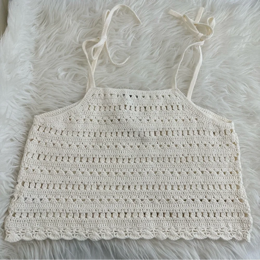 NWT American Eagle Women’s Cream Crochet Crop Top Size Small - Picture 4 of 8